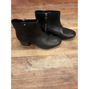 Women's Trask Black leather‎ Vivian Ankle Booties size 6.5